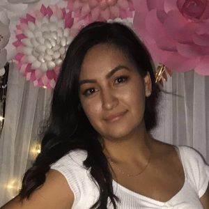 Meet your Posher, Beatriz